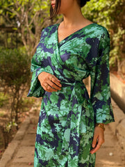 Blooming Flora Wrapped Dress – Light Green X Dark Blue